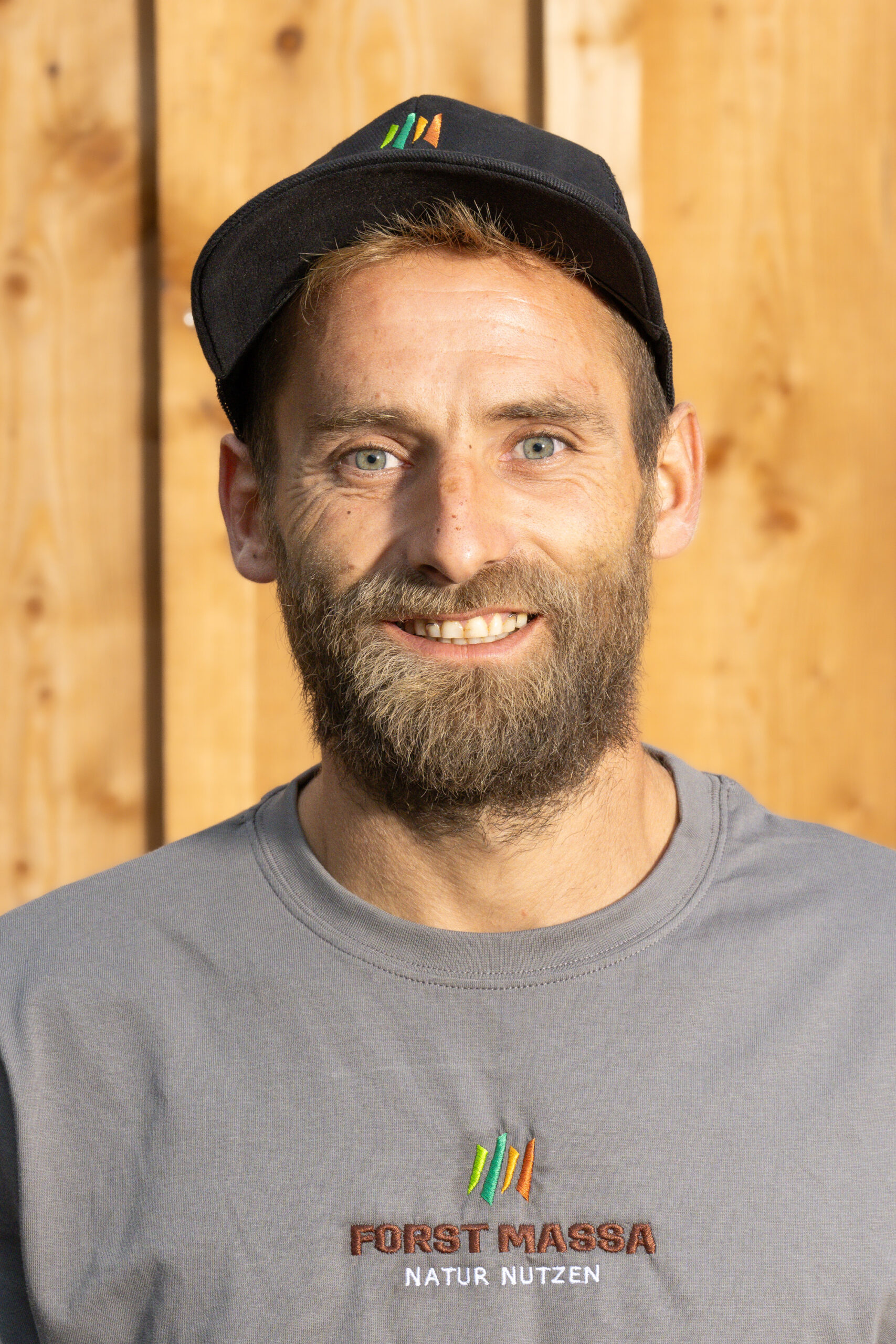 Antonio Martins Dias, Maschinist, Maurer, Baumkletterer