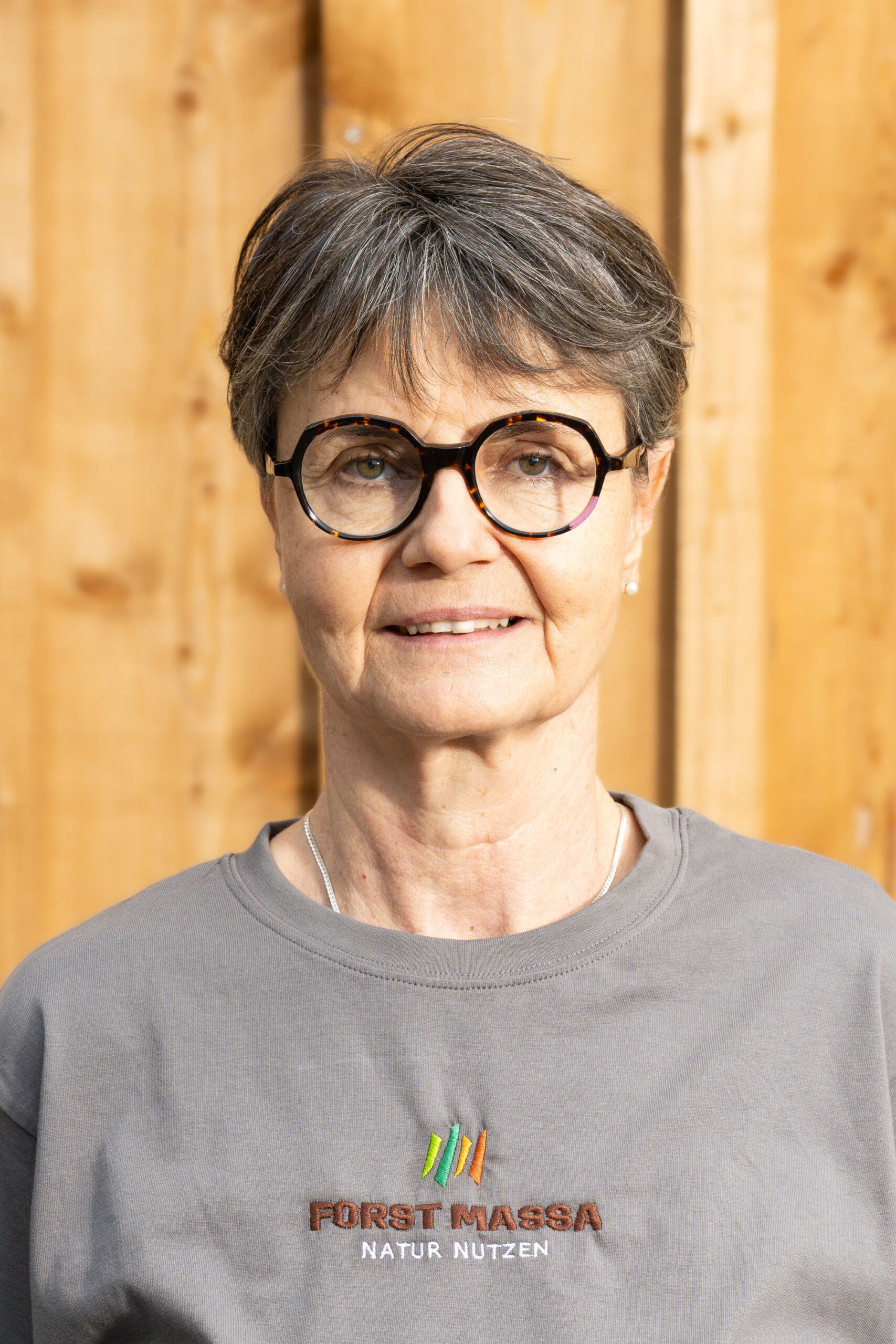 Miriam Theler, Administration